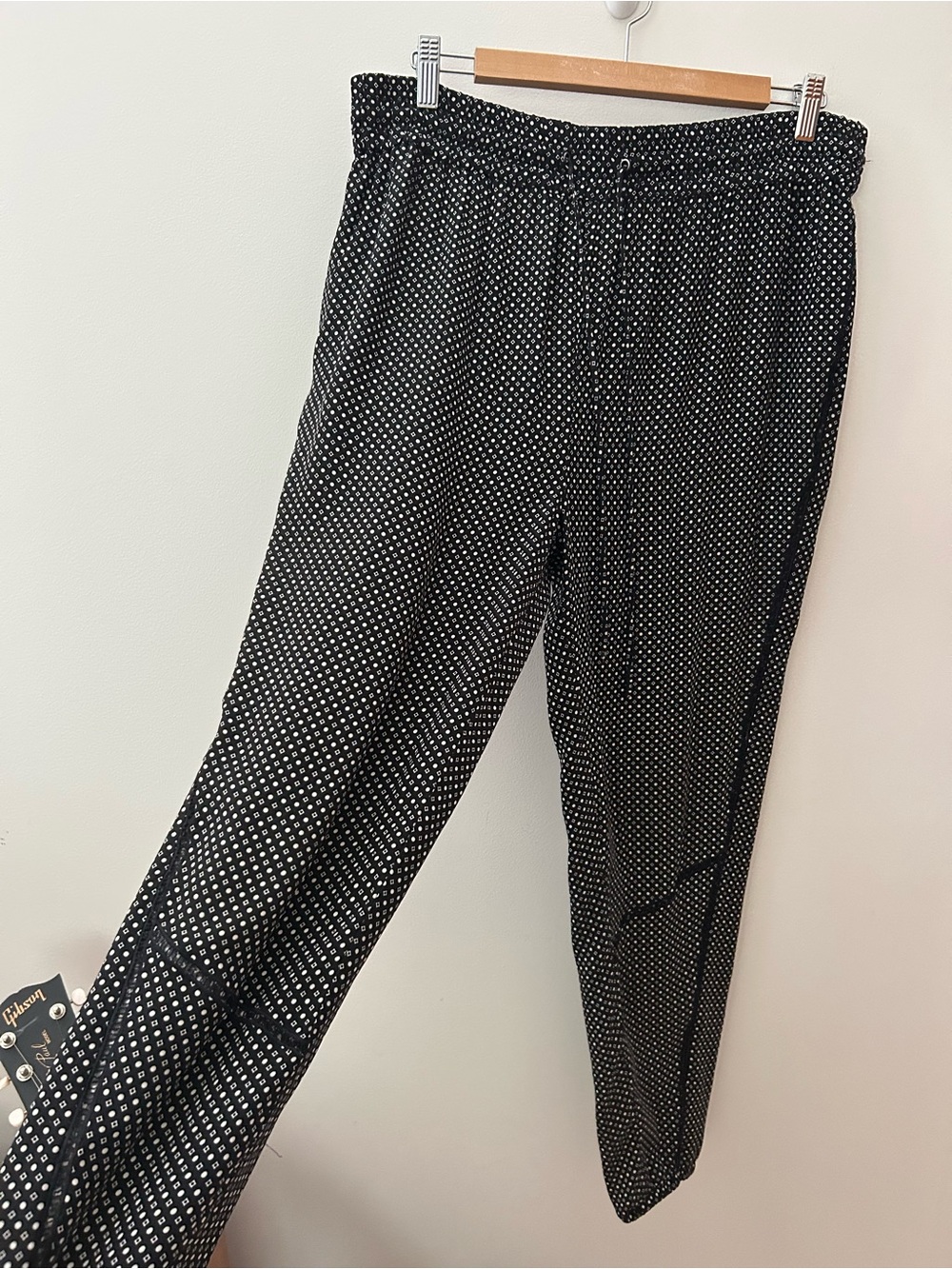 Rag and Bone 95% Silk Drawstring Jogger Style Pants With Pockets